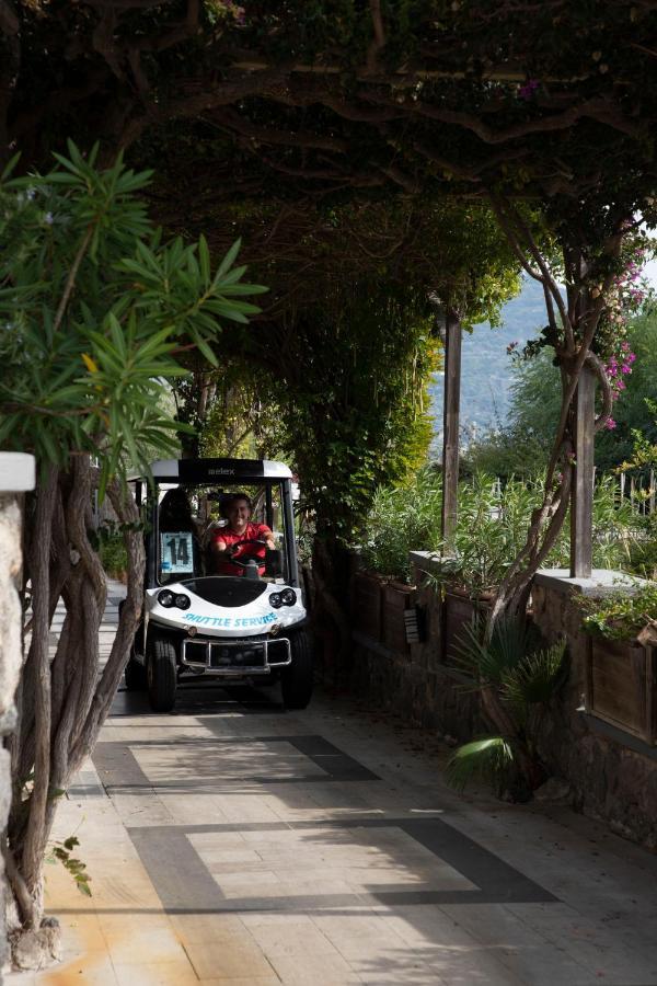 Hotel Loreley Serrara Fontana Bagian luar foto